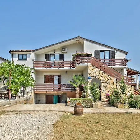 Eni Apartment